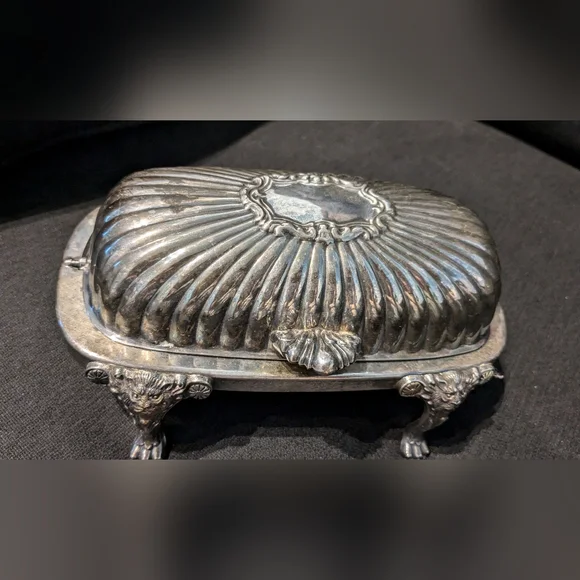 Fb Rogers Silver Silver Butter Dish With Lid Silver Silverplate